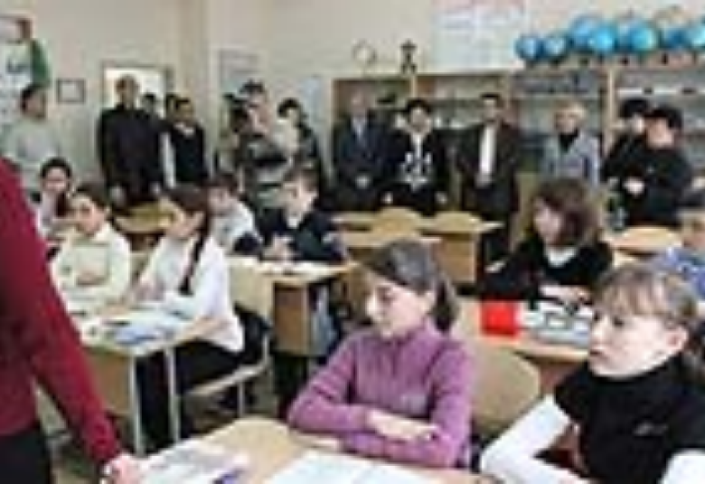 
<span>المسلمون يعيدون ترميم مدارسهم في أوكرانيا</span>
